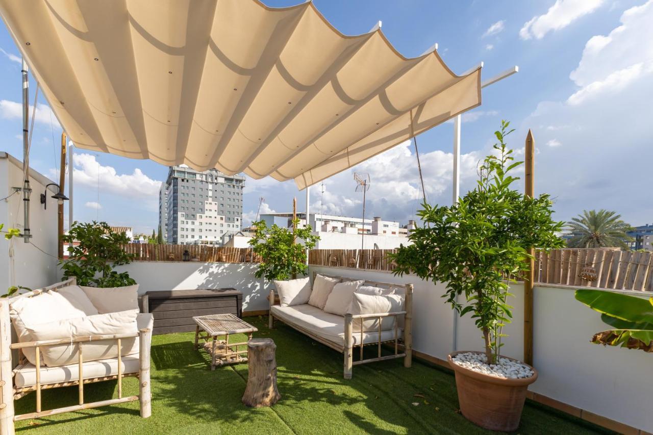 Tentudia Charming Apartments With Private Roof-Top Or Patio In San Bernardo By Ocityzen Sevilla Exteriör bild