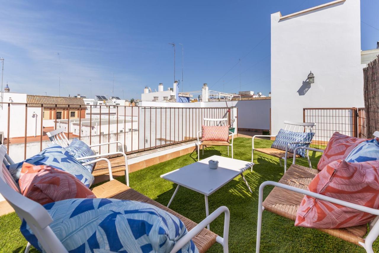 Tentudia Charming Apartments With Private Roof-Top Or Patio In San Bernardo By Ocityzen Sevilla Exteriör bild