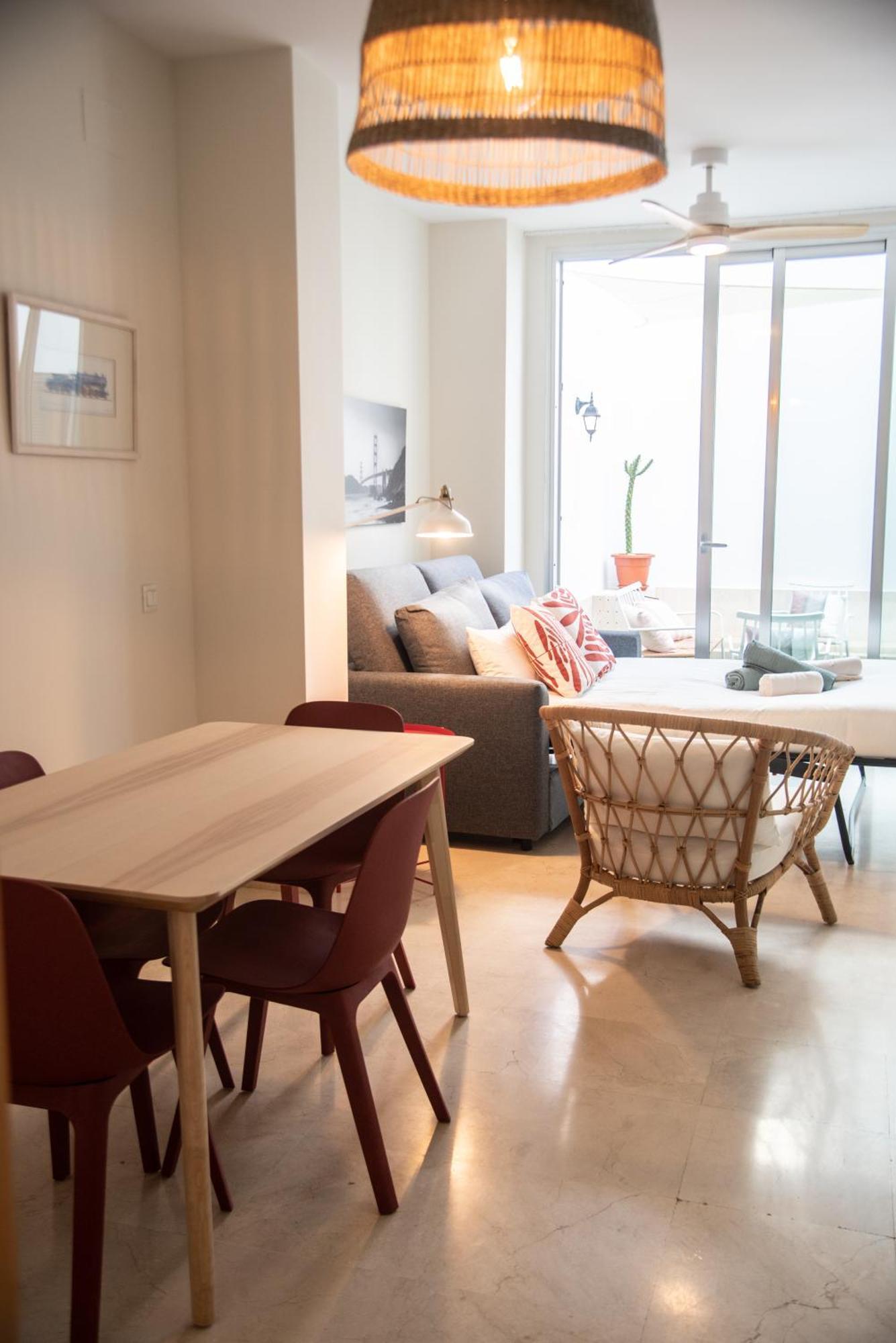 Tentudia Charming Apartments With Private Roof-Top Or Patio In San Bernardo By Ocityzen Sevilla Exteriör bild