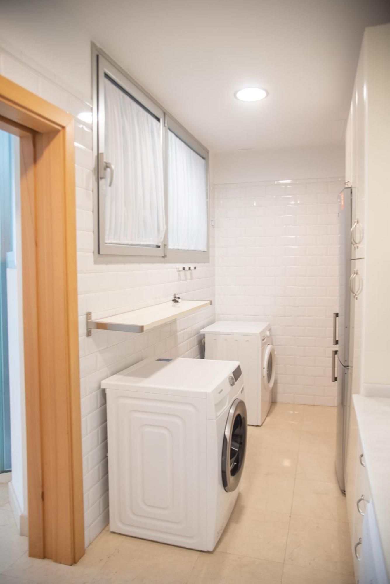 Tentudia Charming Apartments With Private Roof-Top Or Patio In San Bernardo By Ocityzen Sevilla Exteriör bild