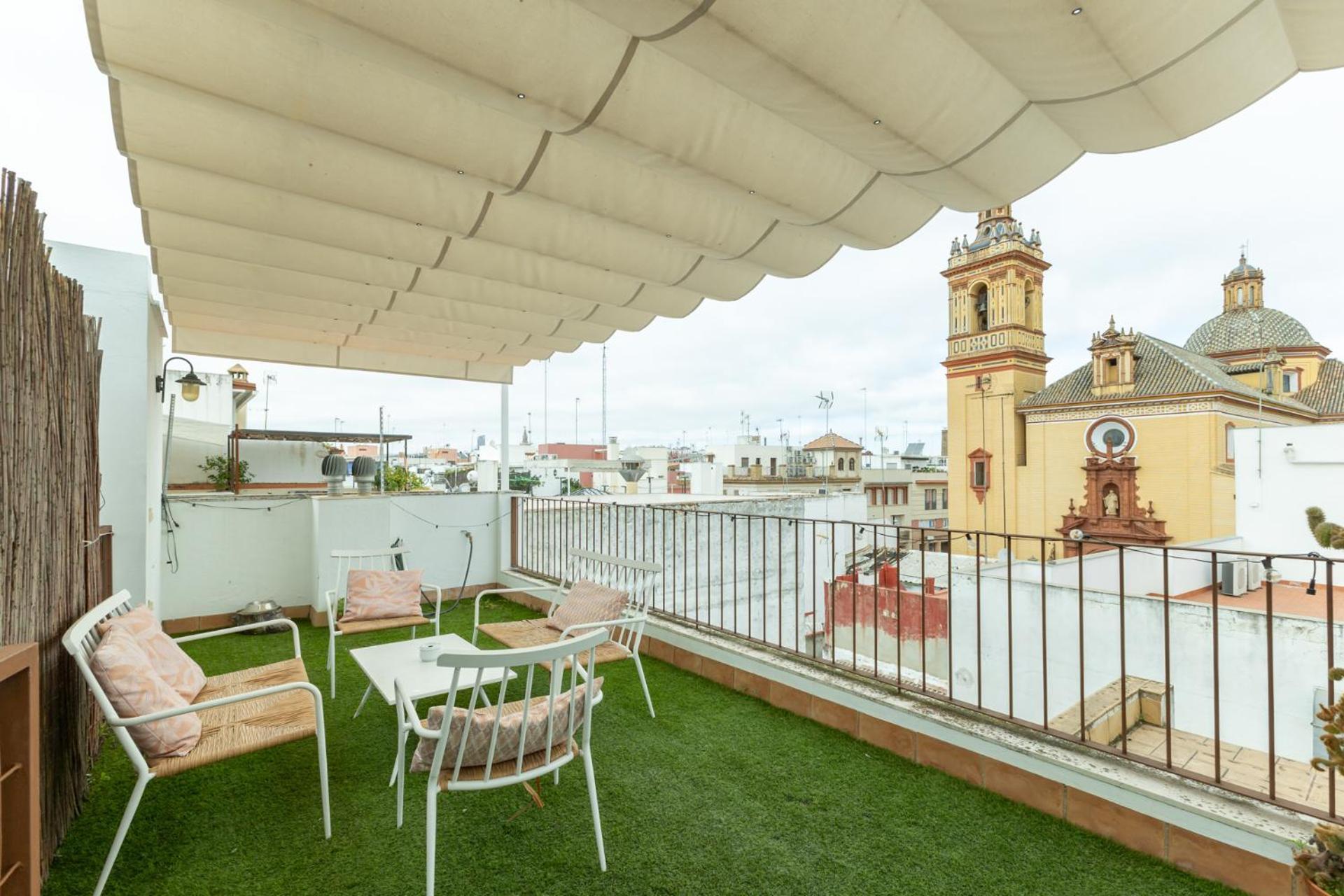Tentudia Charming Apartments With Private Roof-Top Or Patio In San Bernardo By Ocityzen Sevilla Exteriör bild